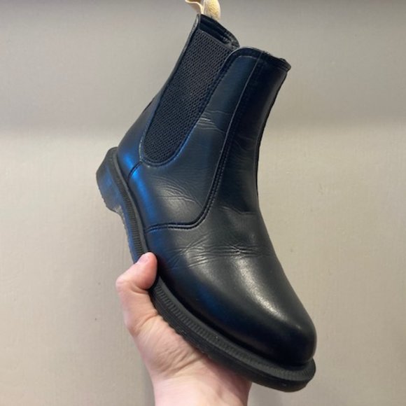 Rare NEVER WORN Doc Martens Vegan Flora Chelsea Boot - Picture 1 of 5